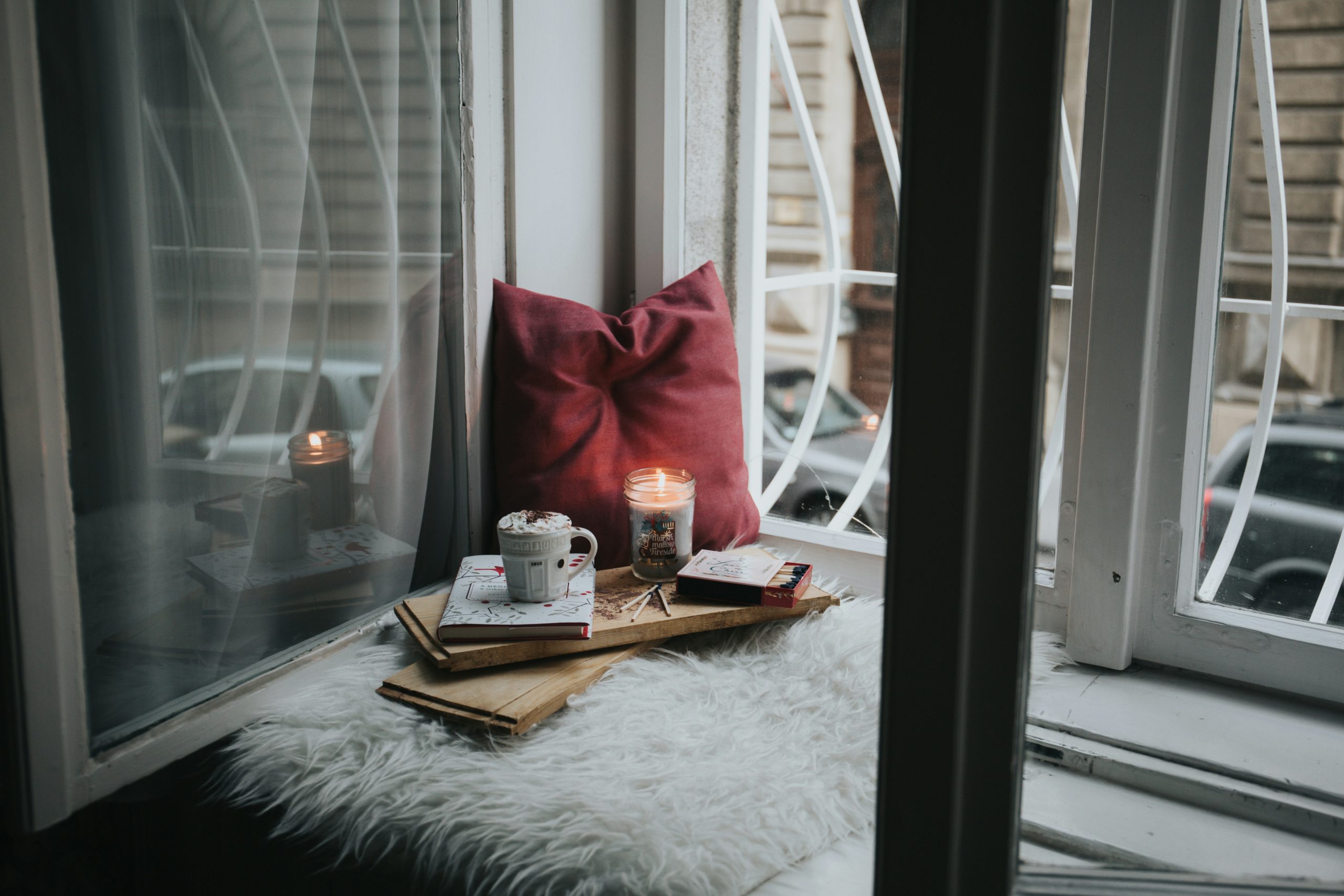 Homeowners who wait for spring miss lower home window tinting prices, better install conditions, and immediate fading protection.